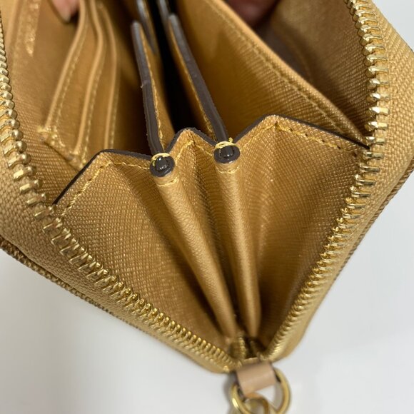 MICHAEL KORS MK Logo Gold Leather Zip Around Jet Set Wallet Wristlet Clutch - Picture 10 of 10